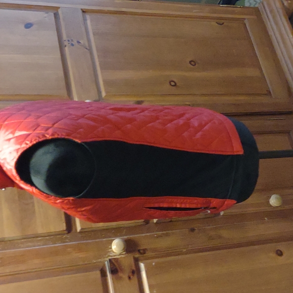 Marker Red Quilted Vest - Picture 5 of 7